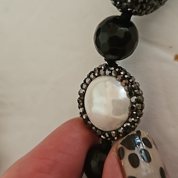 Soft Surrounding faceted black white pearl necklace nwot. - Picture 5 of 10